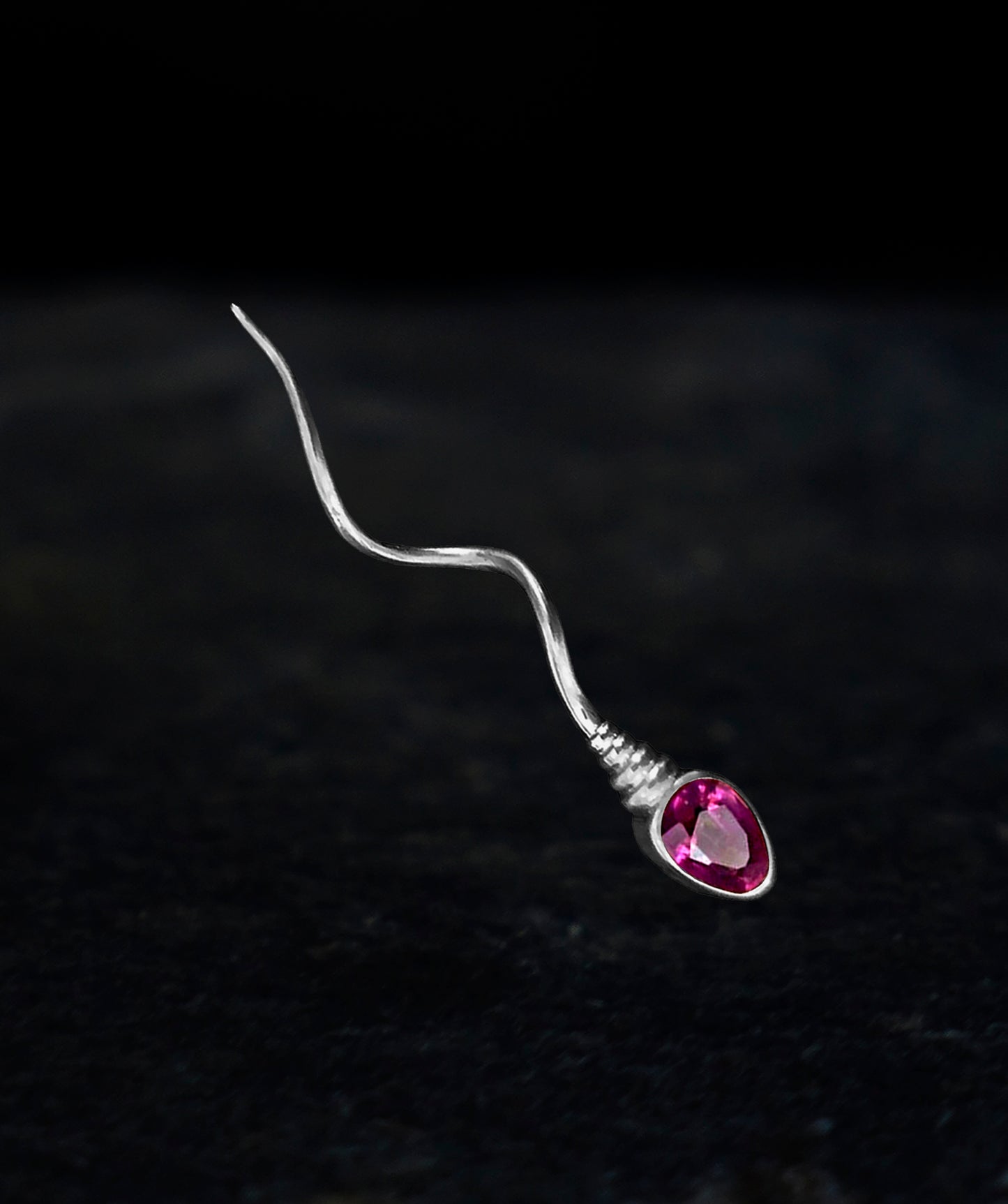 «THE NUMBER ONE » EARRING - White Gold - Ruby