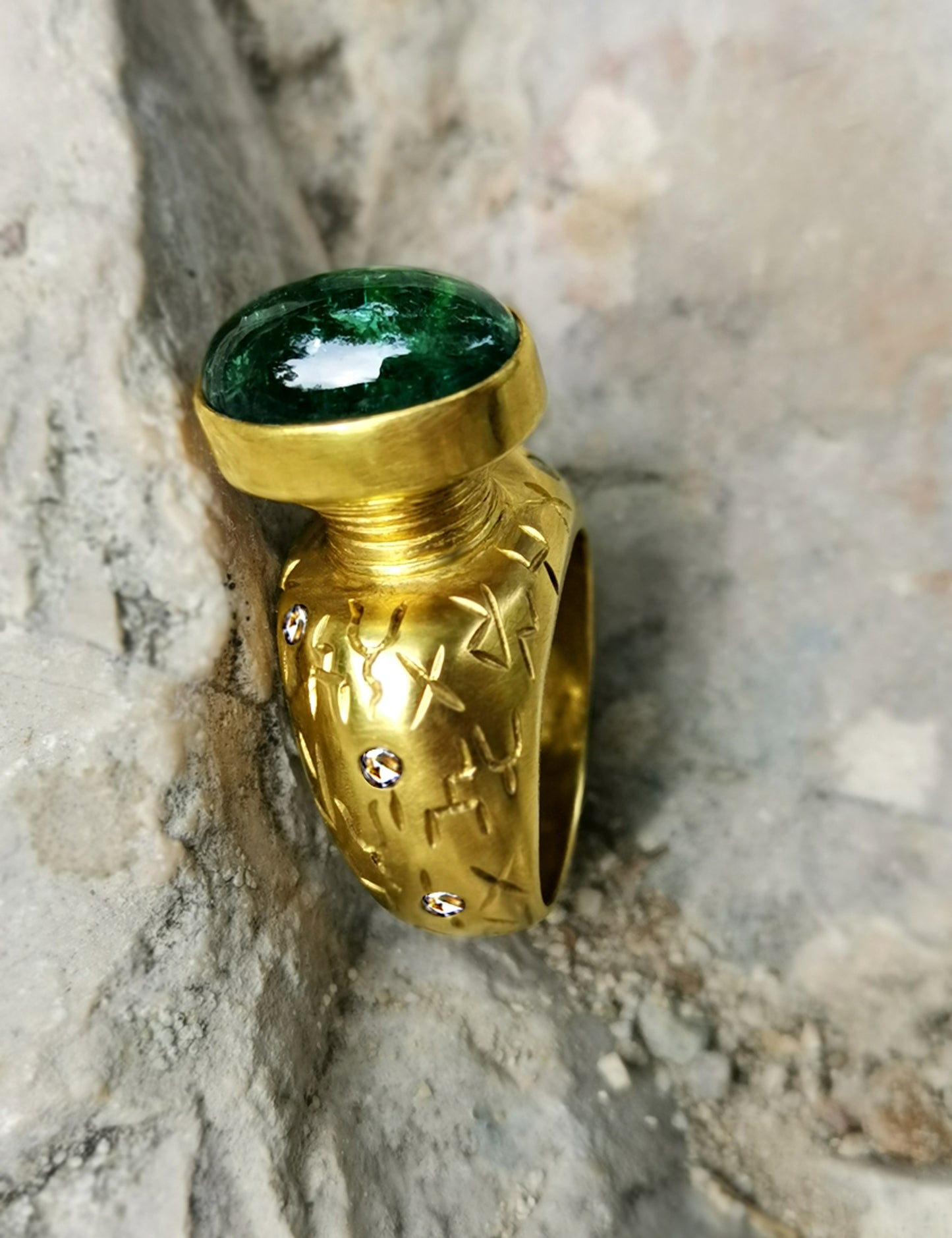 RING - Yellow gold - Green tourmaline