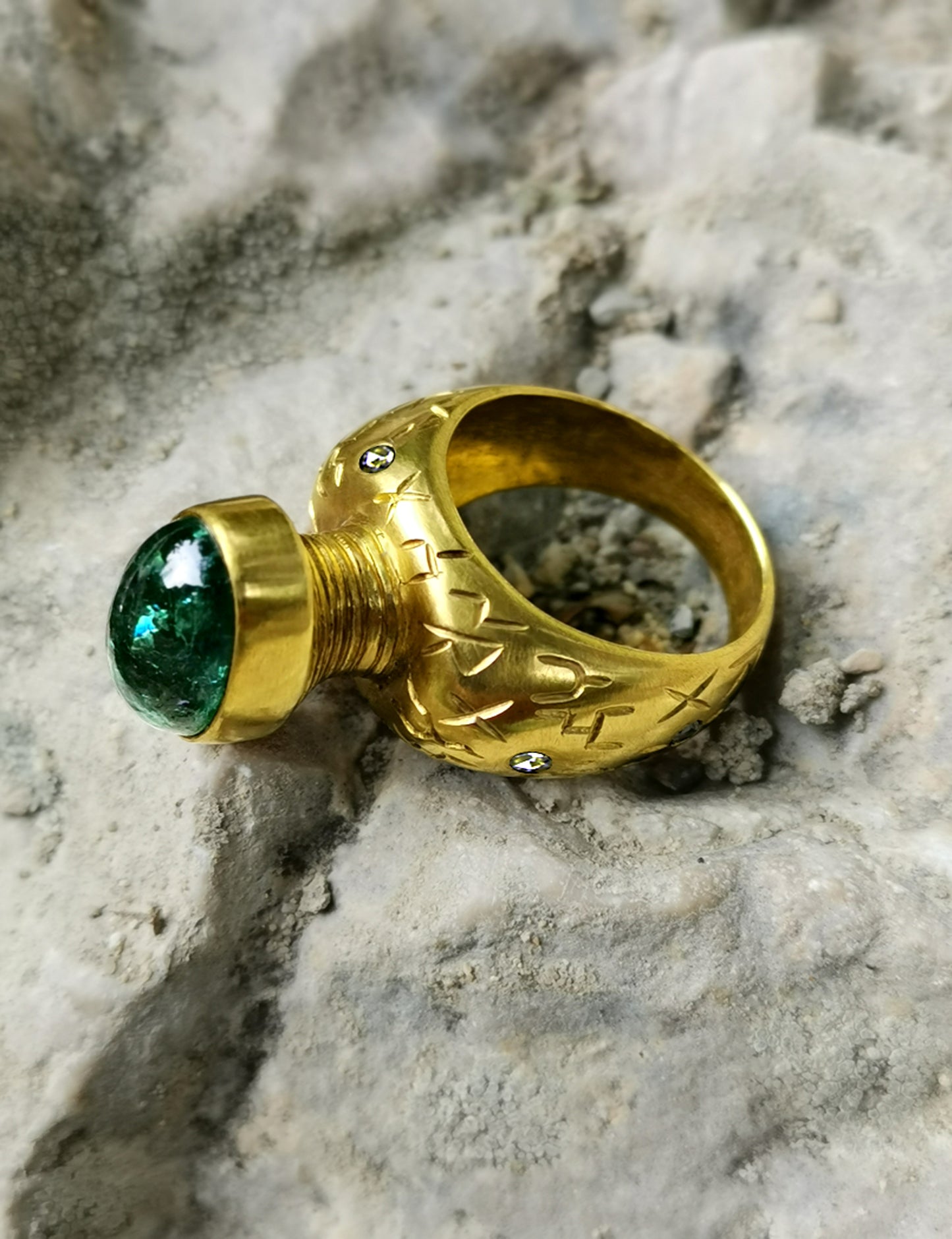 RING - Yellow gold - Green tourmaline