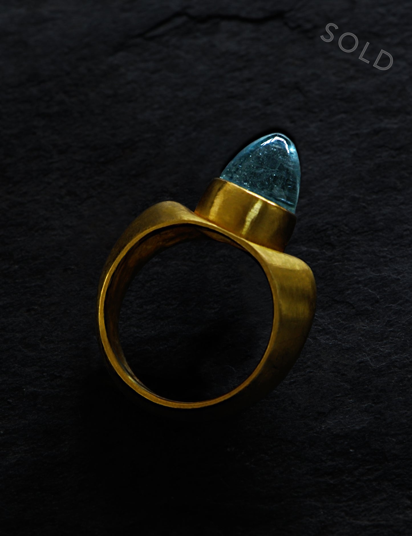 RING- Yellow gold - Aquamarine